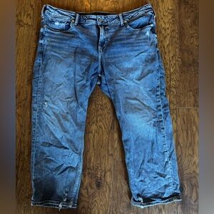 Silver Jeans Women's Ankle Cropped in Blue